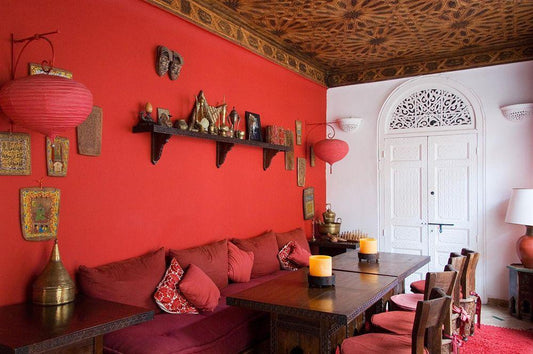 Lighting Up Your Moroccan Coffee Table: Guide for the Not-So-Perfect Decorator