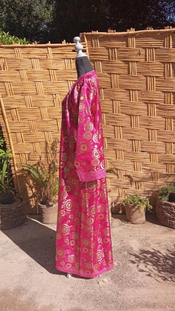 60s vintage Hot pink Caftan BROCADE dress with Gold - Heritage Handmade