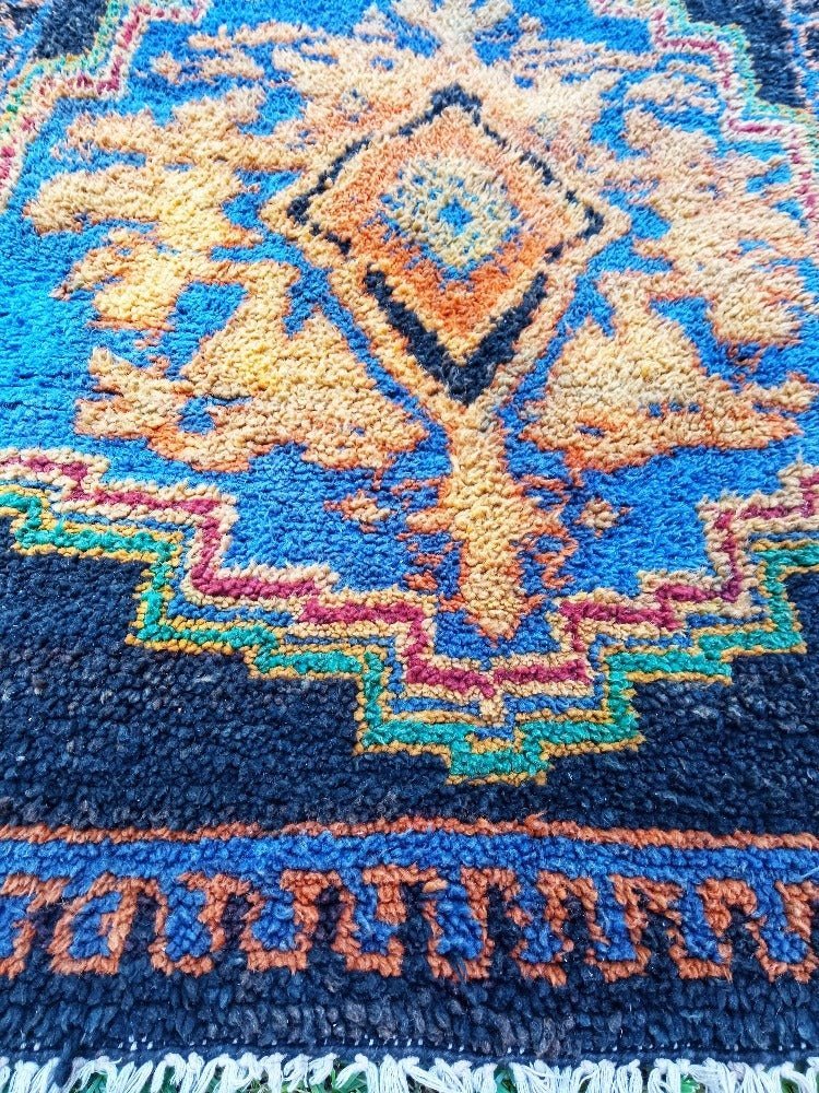 antique moroccan rug 