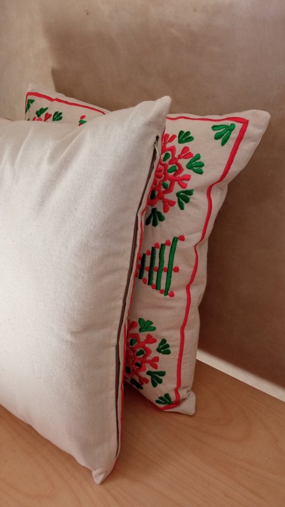 Set of 2 Embroidered Christmas Throw Pillow Cover