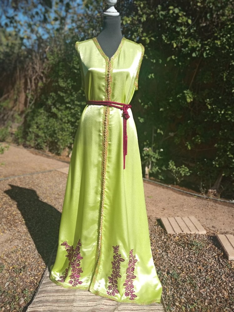 Vintage Green satin V-Neck sleeveless Kaftan